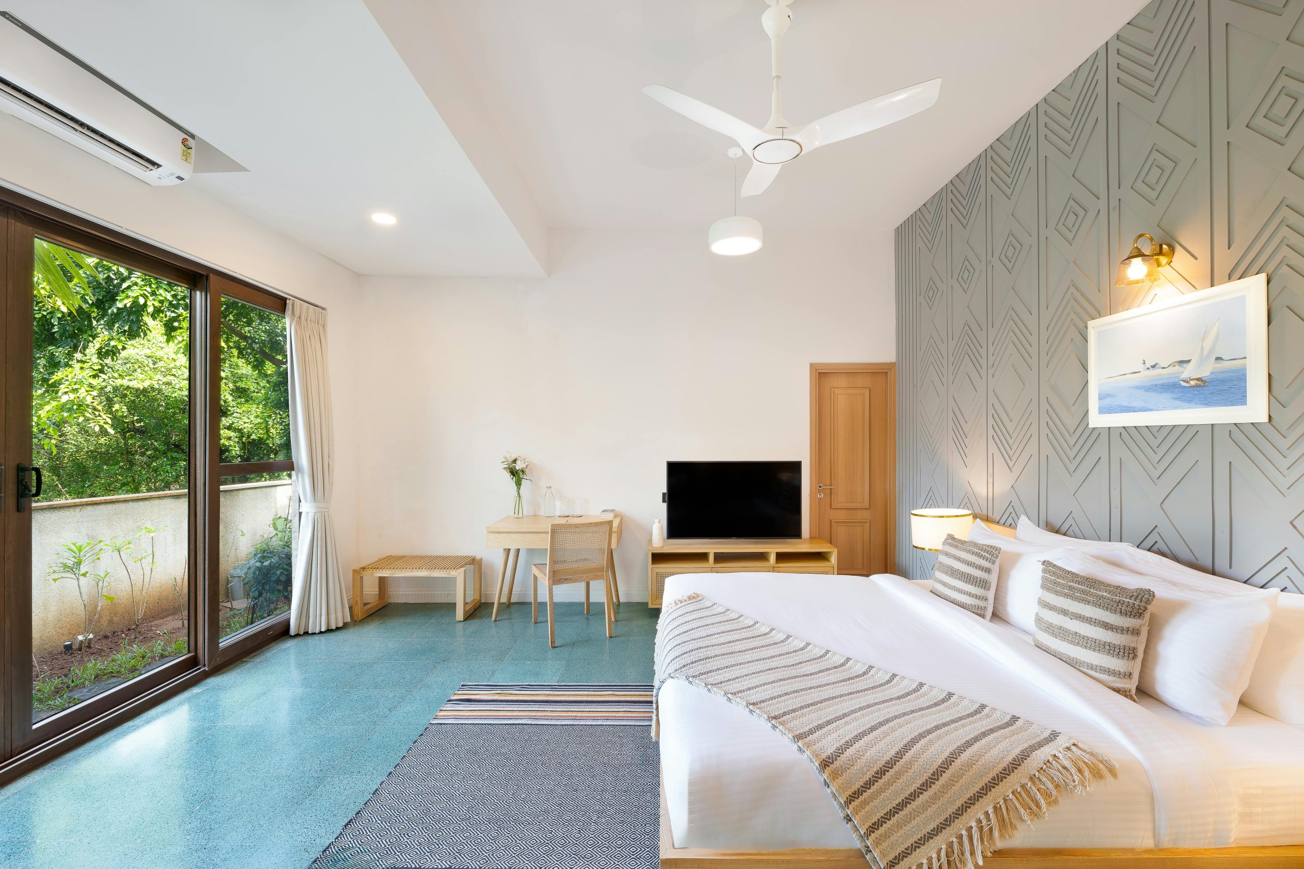 Airbnb complaints hotline viral: Complete Guide [2025]