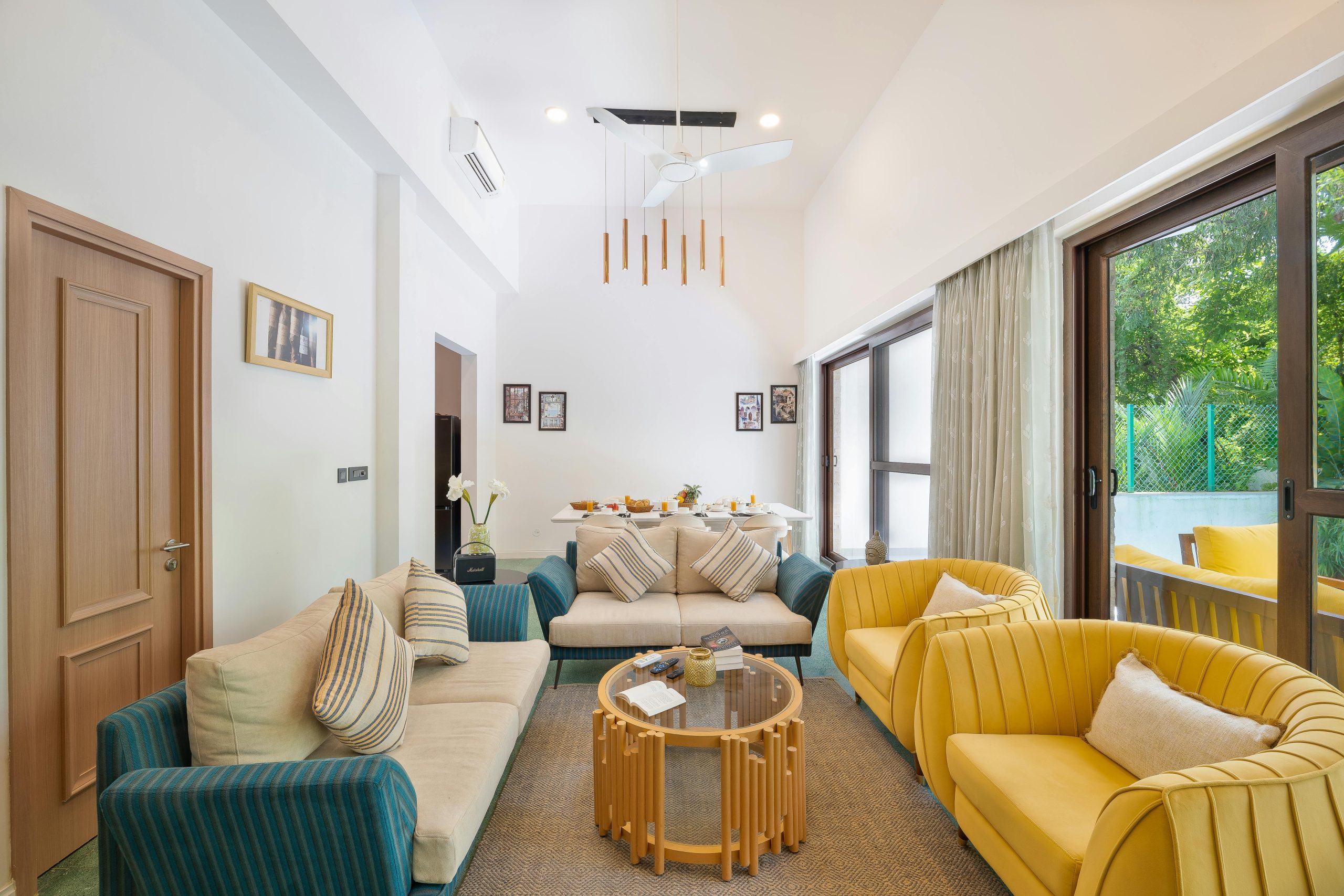 Be a 2025 Airbnb Superhost or Vrbo Premier Host