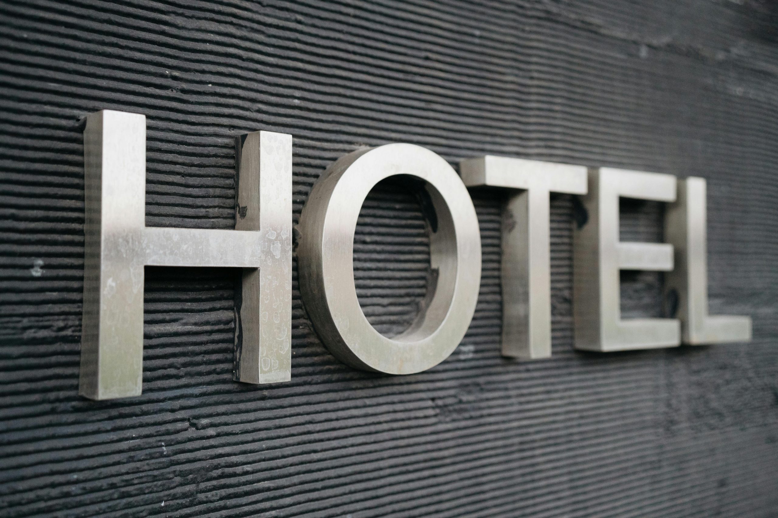 Booking.com Texas hotel fee lawsuit settlement: Comp…