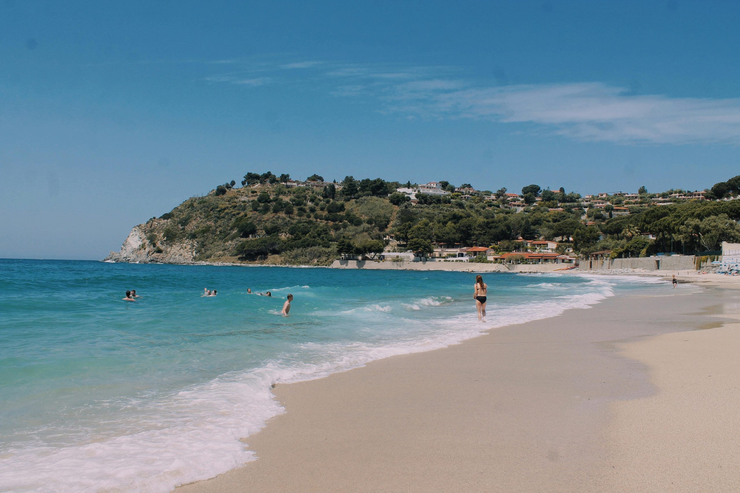 Southern Europe Summer Travel: Heat & Demand Shift
