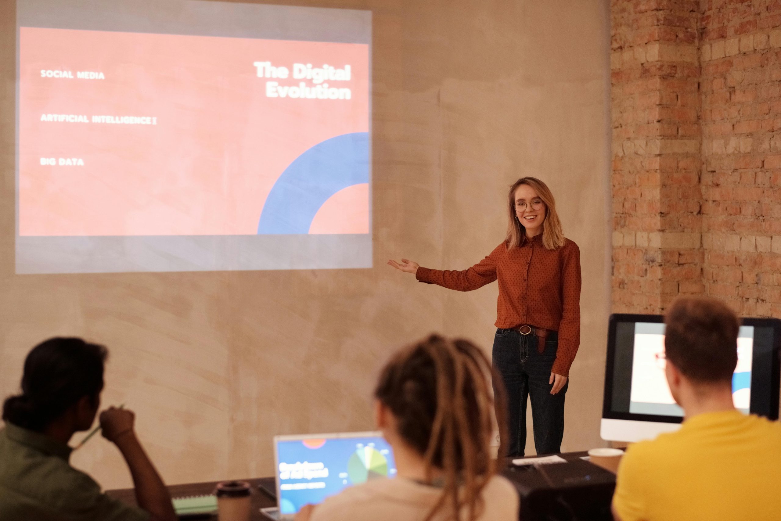 Airbnb growth acceleration plans: Complete Guide [2025]
