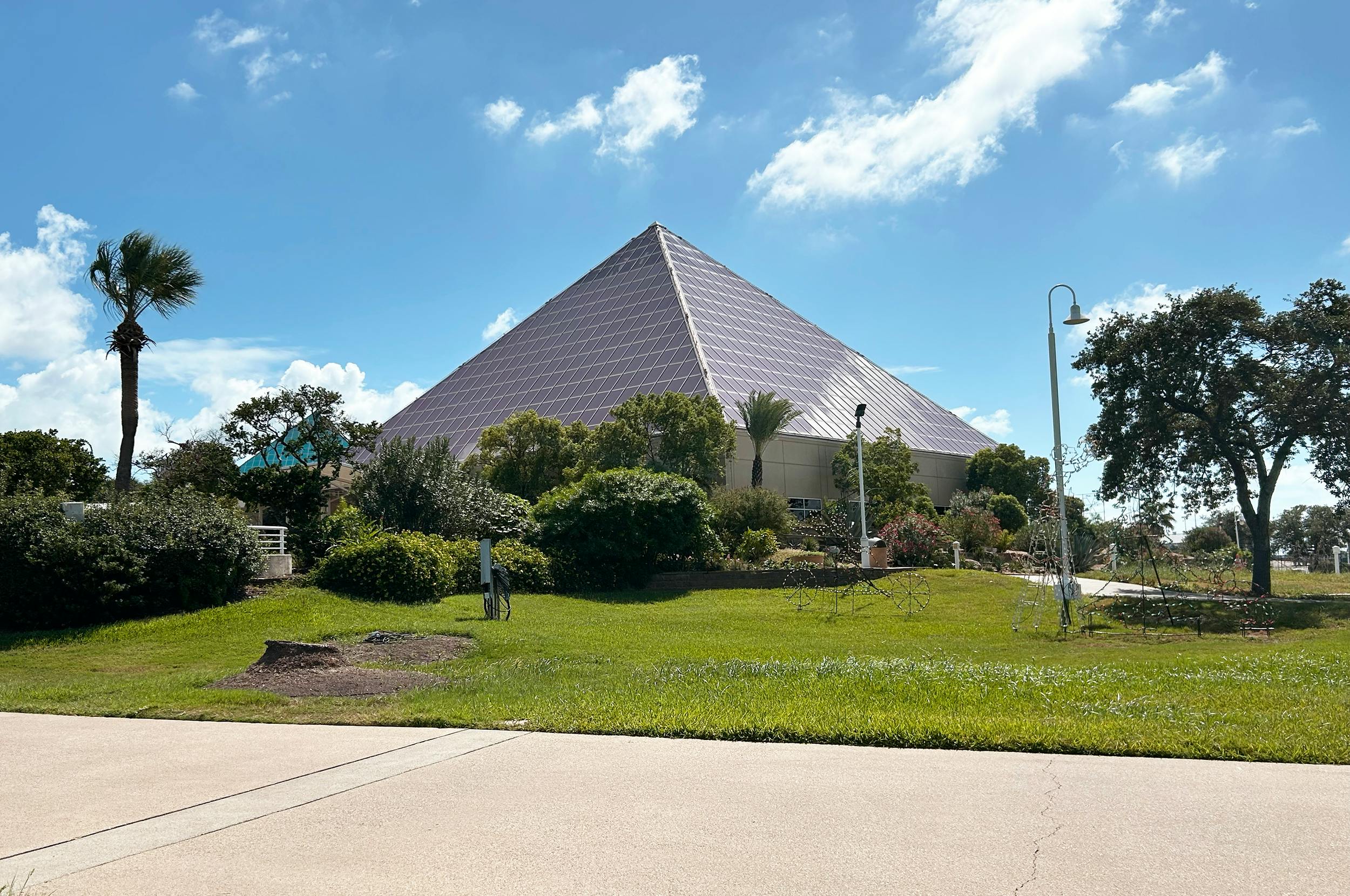 Galveston short term rental regulation debate: Compl…